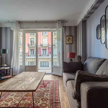 Kairos Keyweek Apartment With Sea View Ideally Located In Biarritz